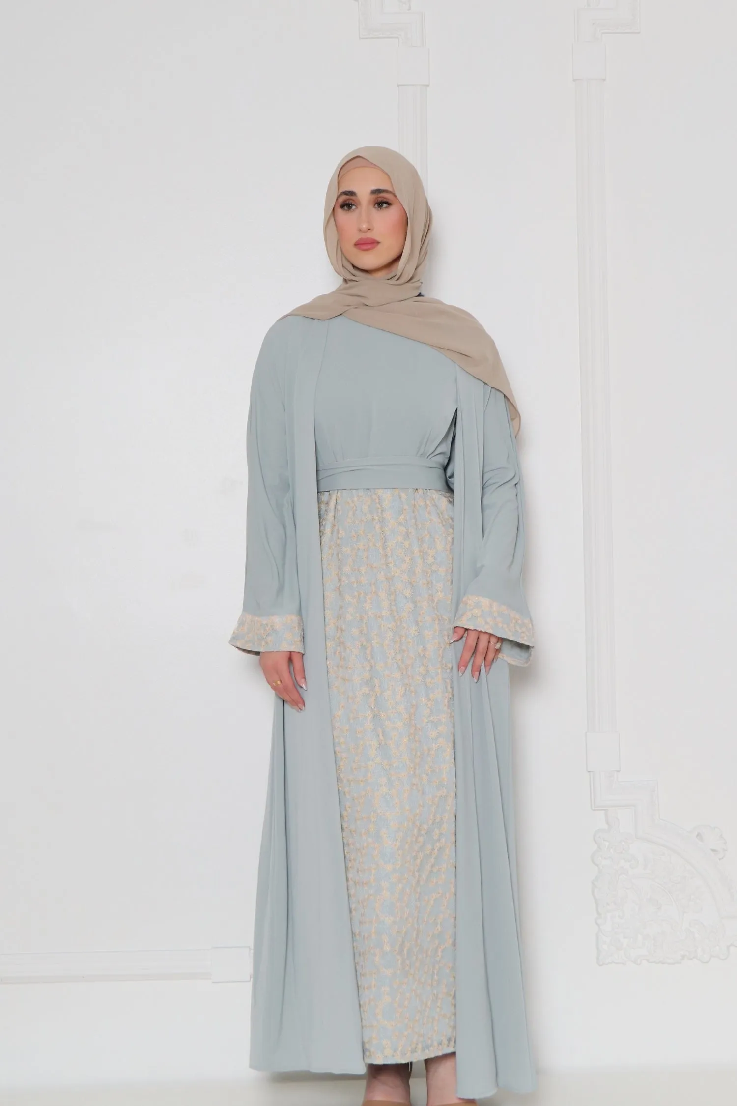 Azra Embroidery Abaya Set- Mint