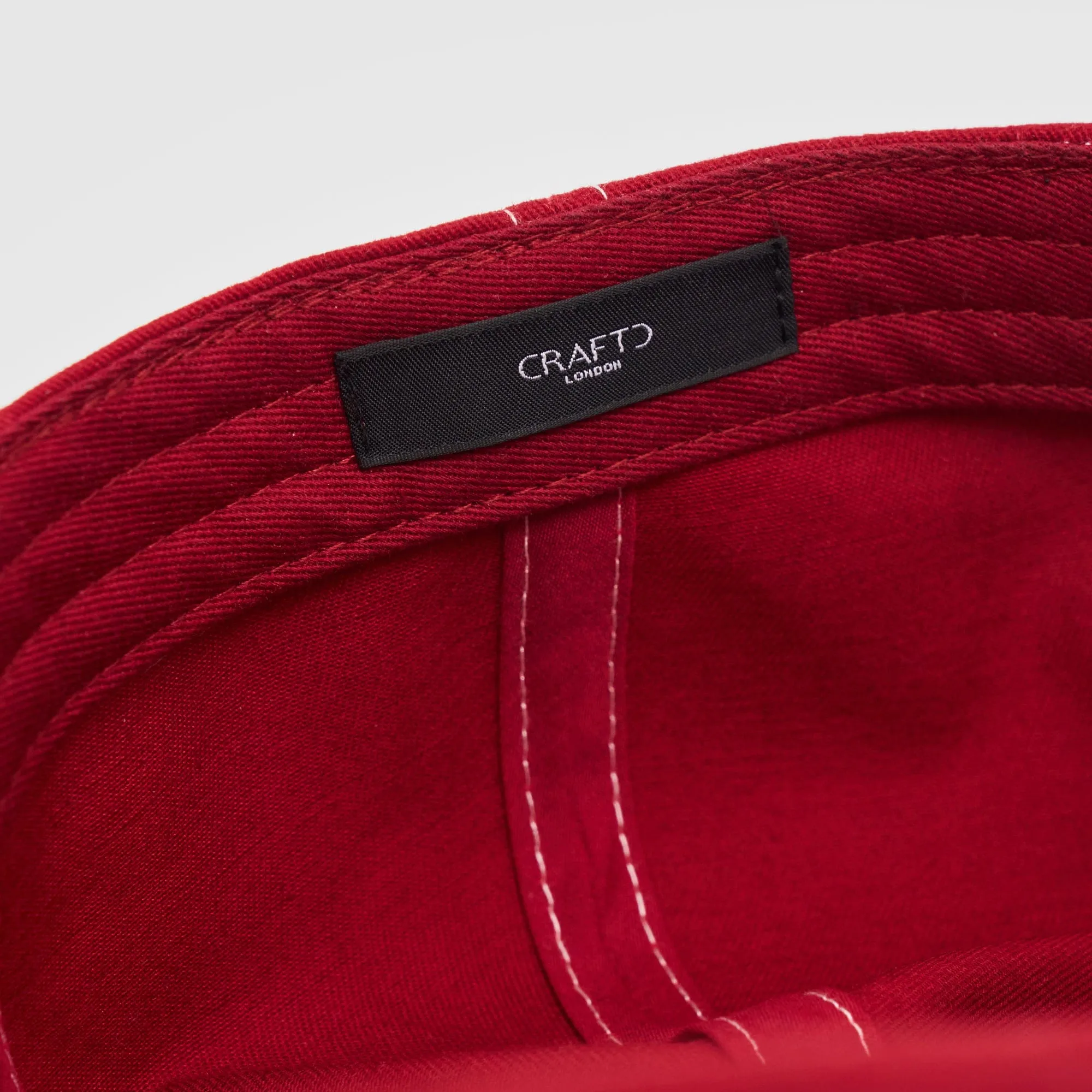 Gentlemen's Club Cap (Red/White)