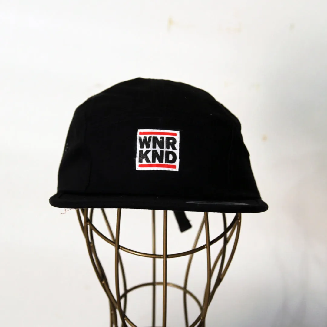 WNRKND 5-Panel-Flexfit-Cap // 6 Farben