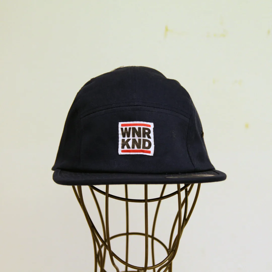 WNRKND 5-Panel-Flexfit-Cap // 6 Farben